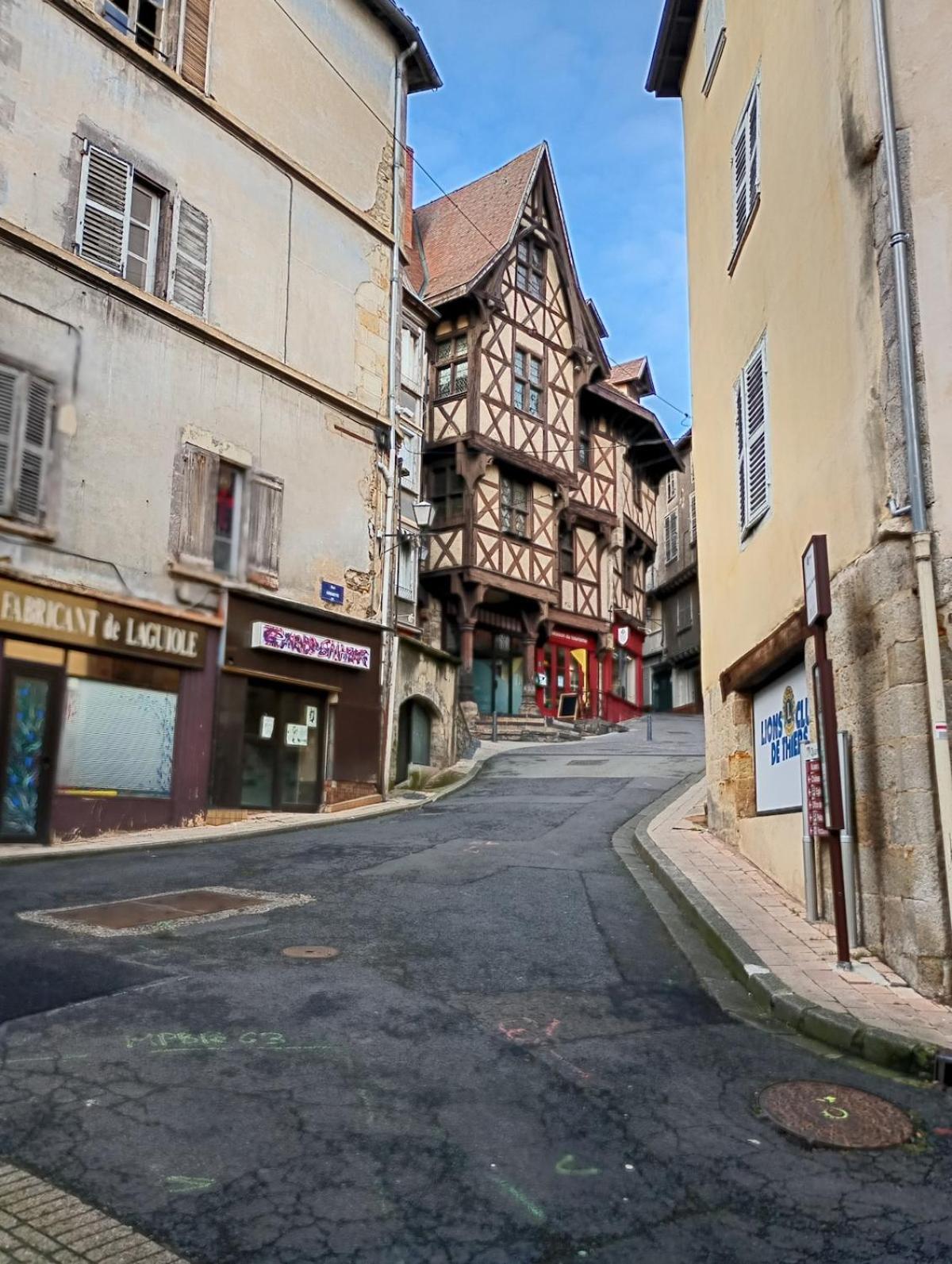 Apartamento Duplex Center Thiers - Clermont-Ferrand - Lyon - Free Parking - Self-Check-In Exterior foto